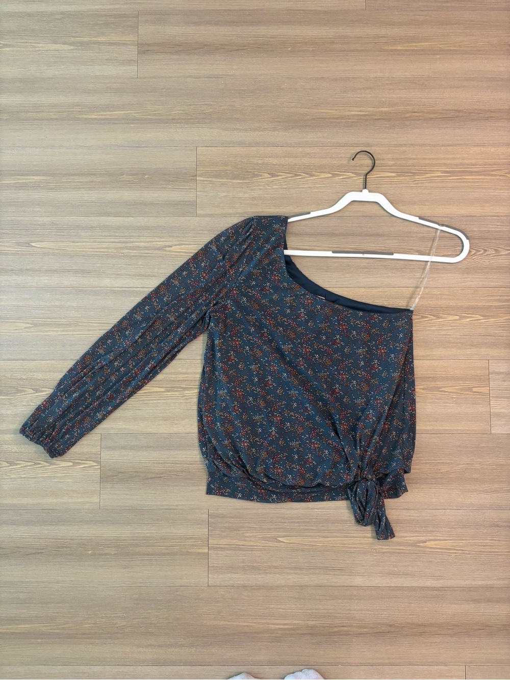 Women’s Navy Floral One-Shoulder Tie-Front Tunic